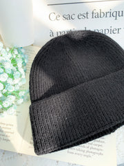 Peachii knit Beanie Black EA9332