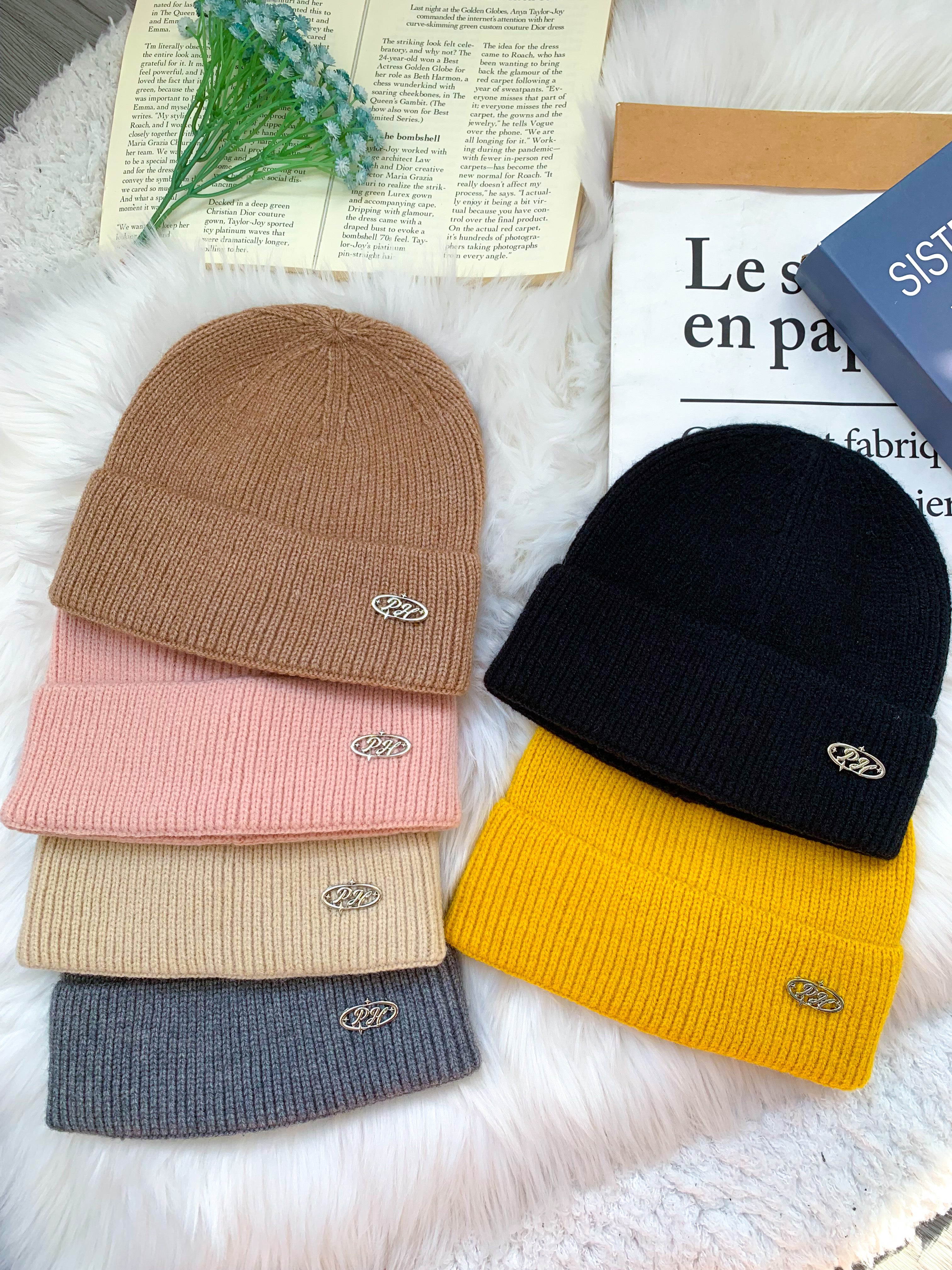 Peachii knit Beanie Khaki EA9332