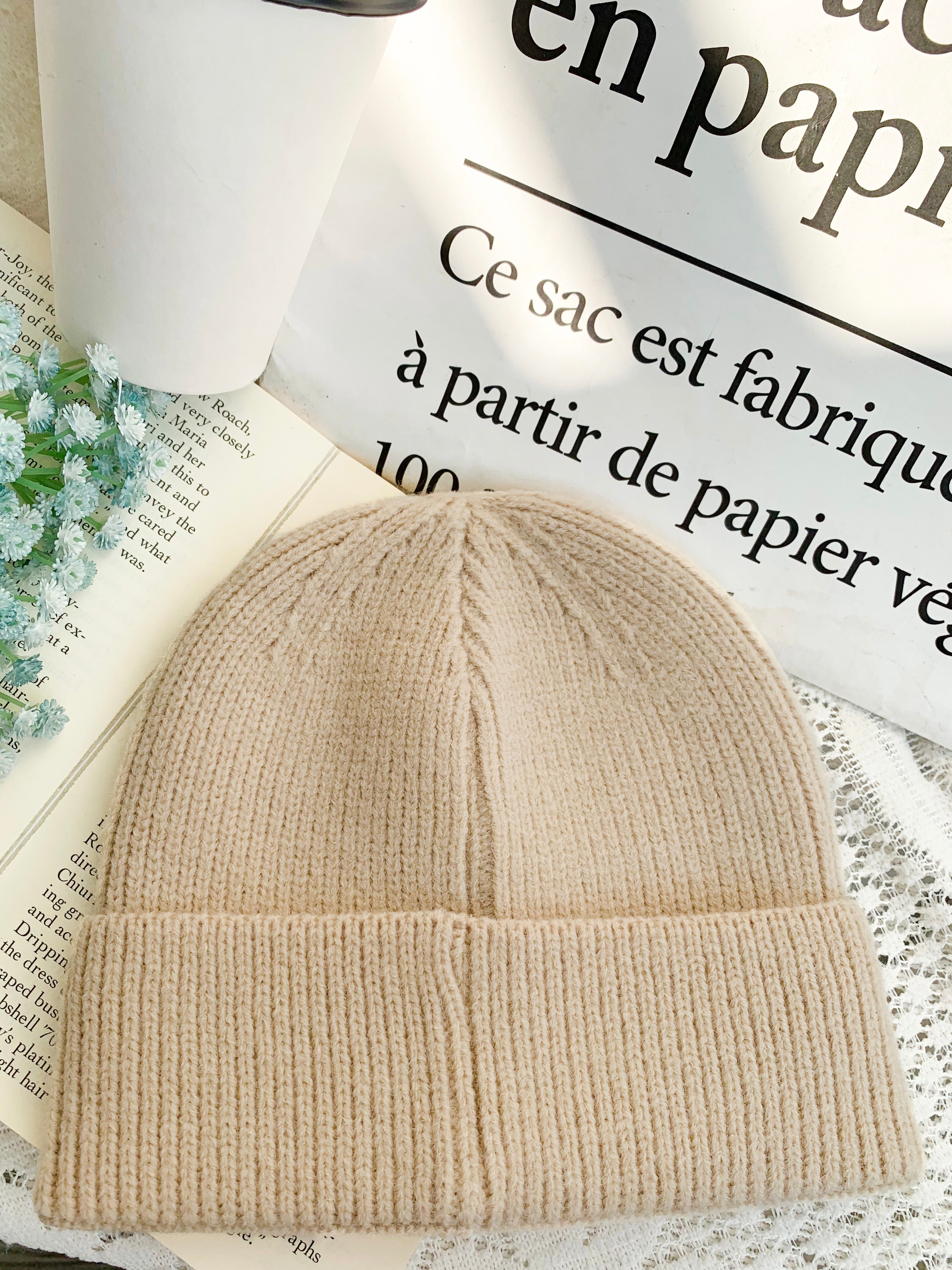 Peachii knit Beanie Beige EA9332