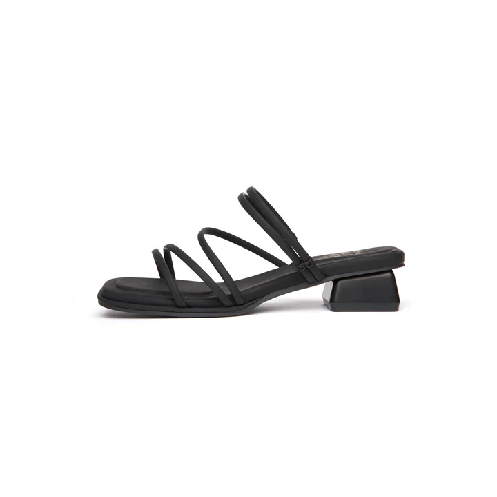 The Korner Kasual Sandals Black