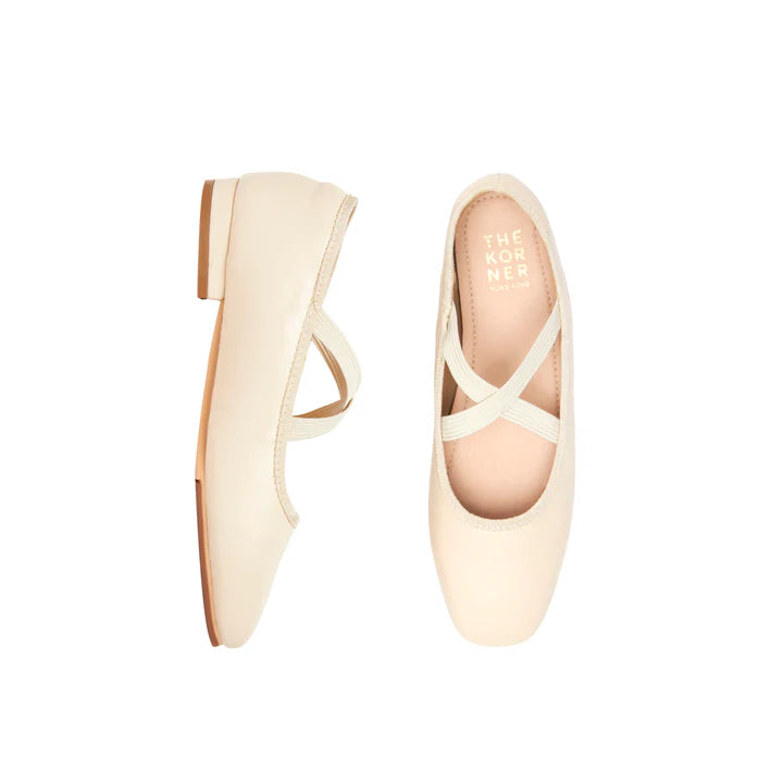 The Korner Kross Ballet Flats Bein