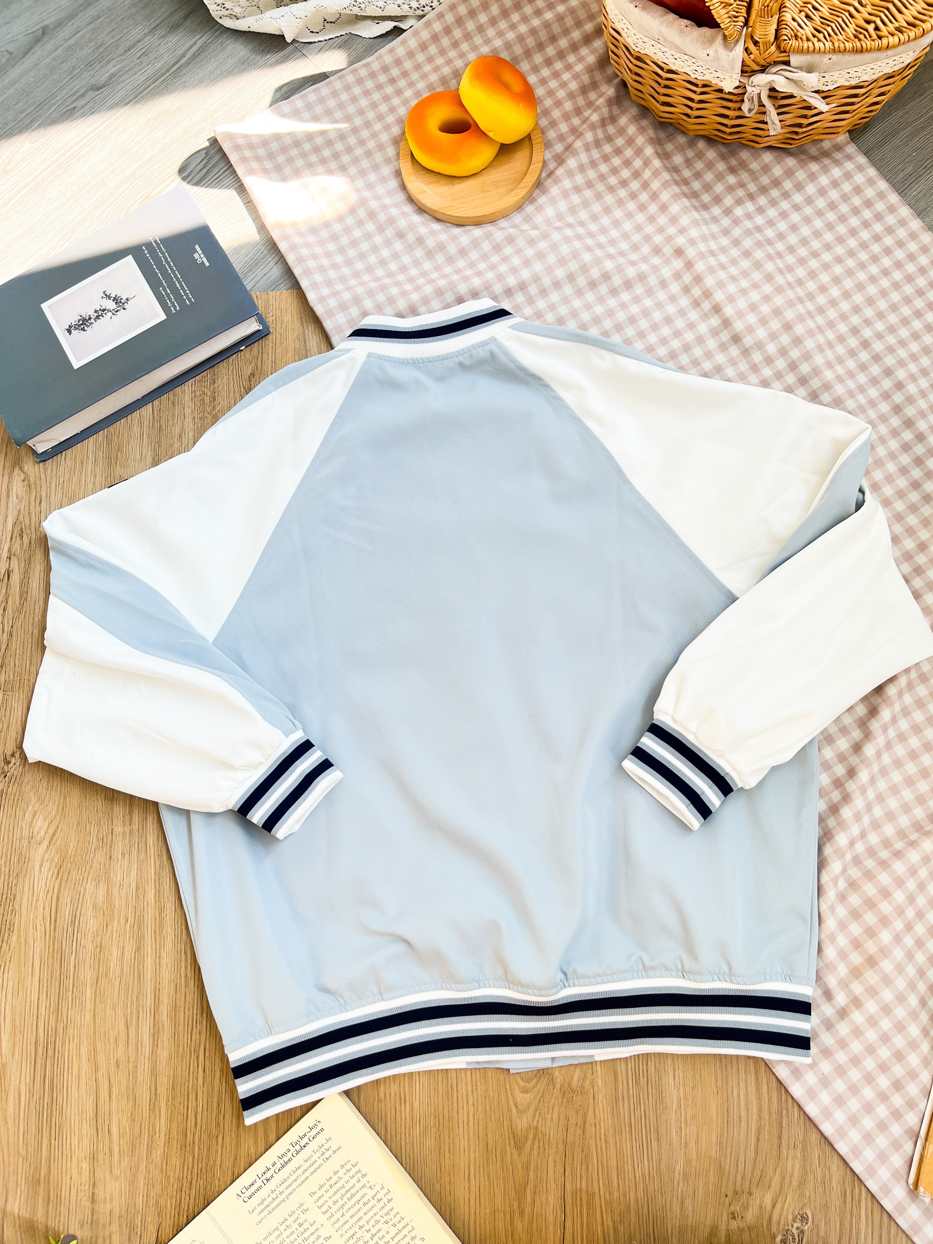 Peachii Baseball Graphic Jacket Light Blue EA8376