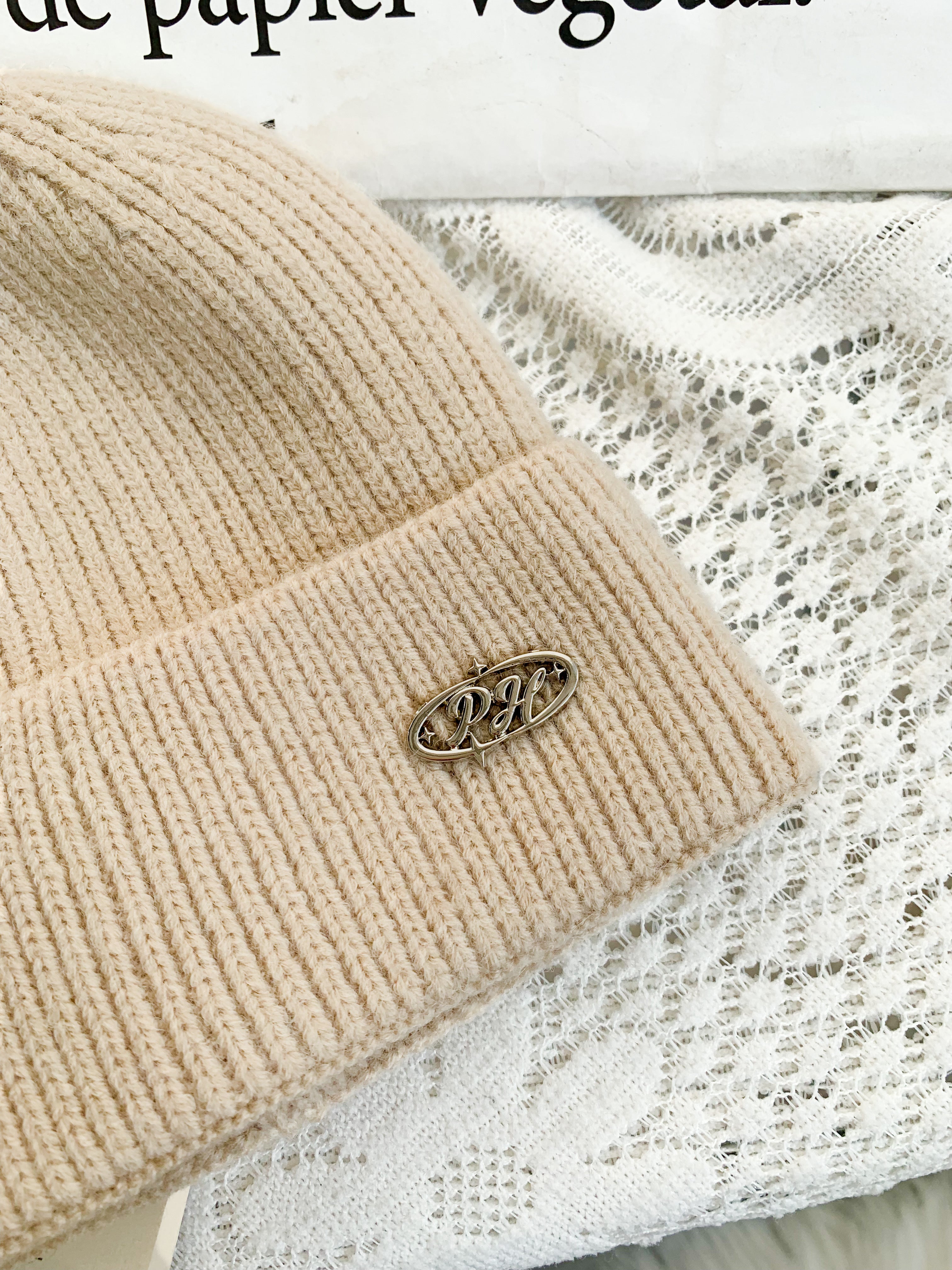 Peachii knit Beanie Beige EA9332