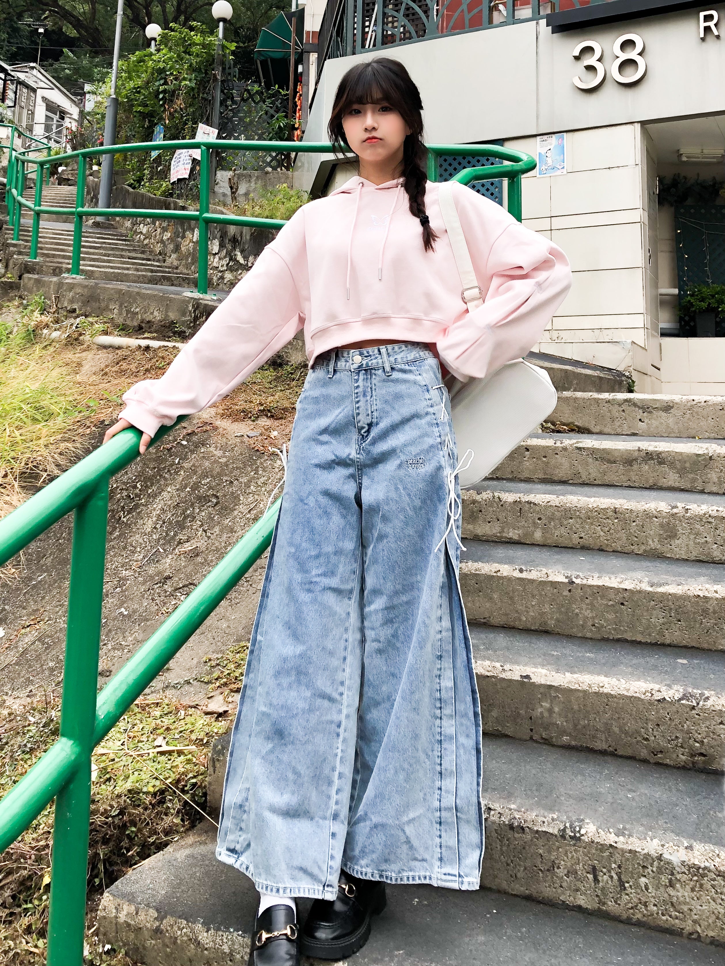 Peachii Denim Embroidery Pants Blue EA6089