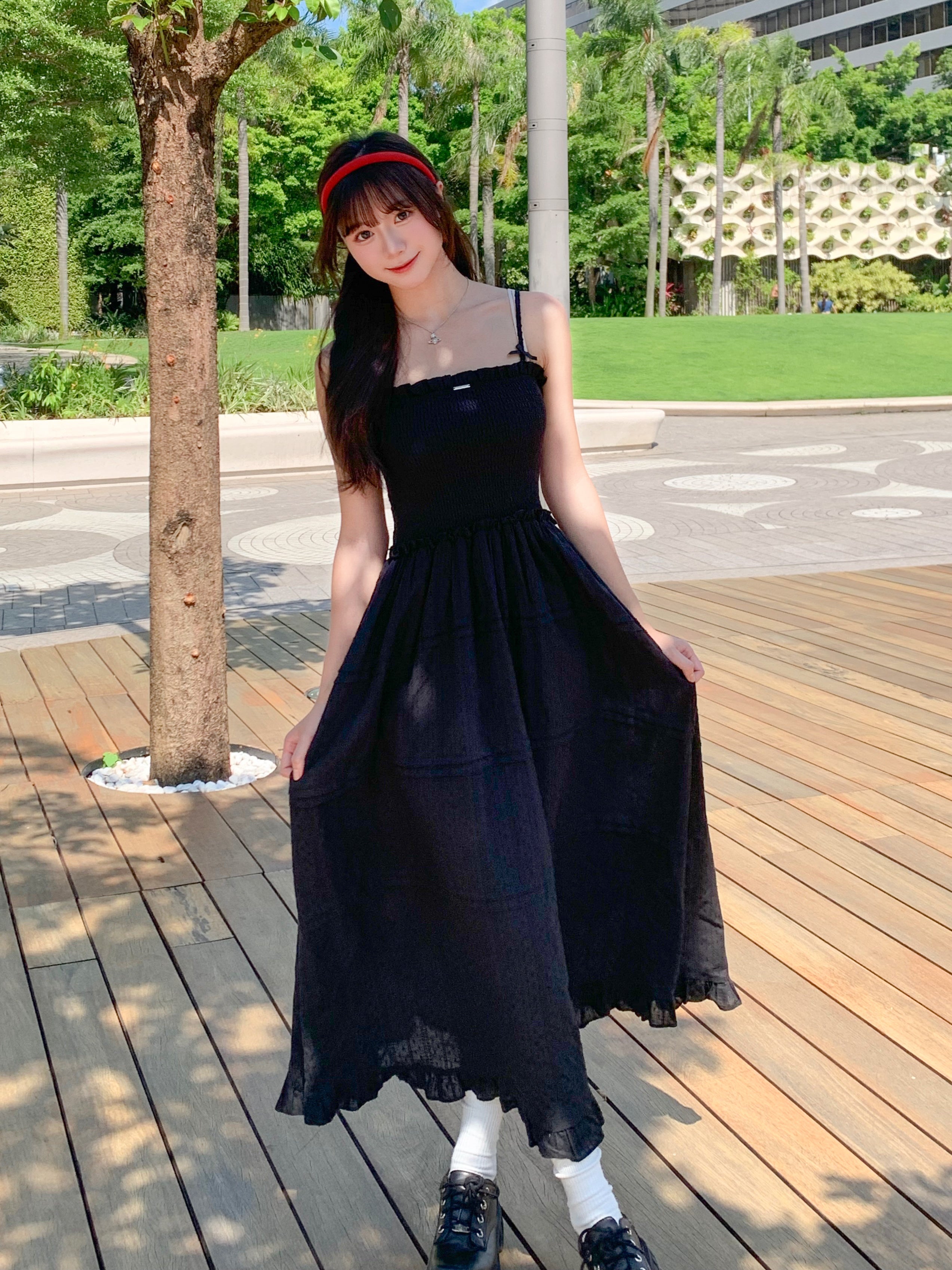 【買一送一】Peachii Iron Plate Logo Tiered Long Dress Black EA2349