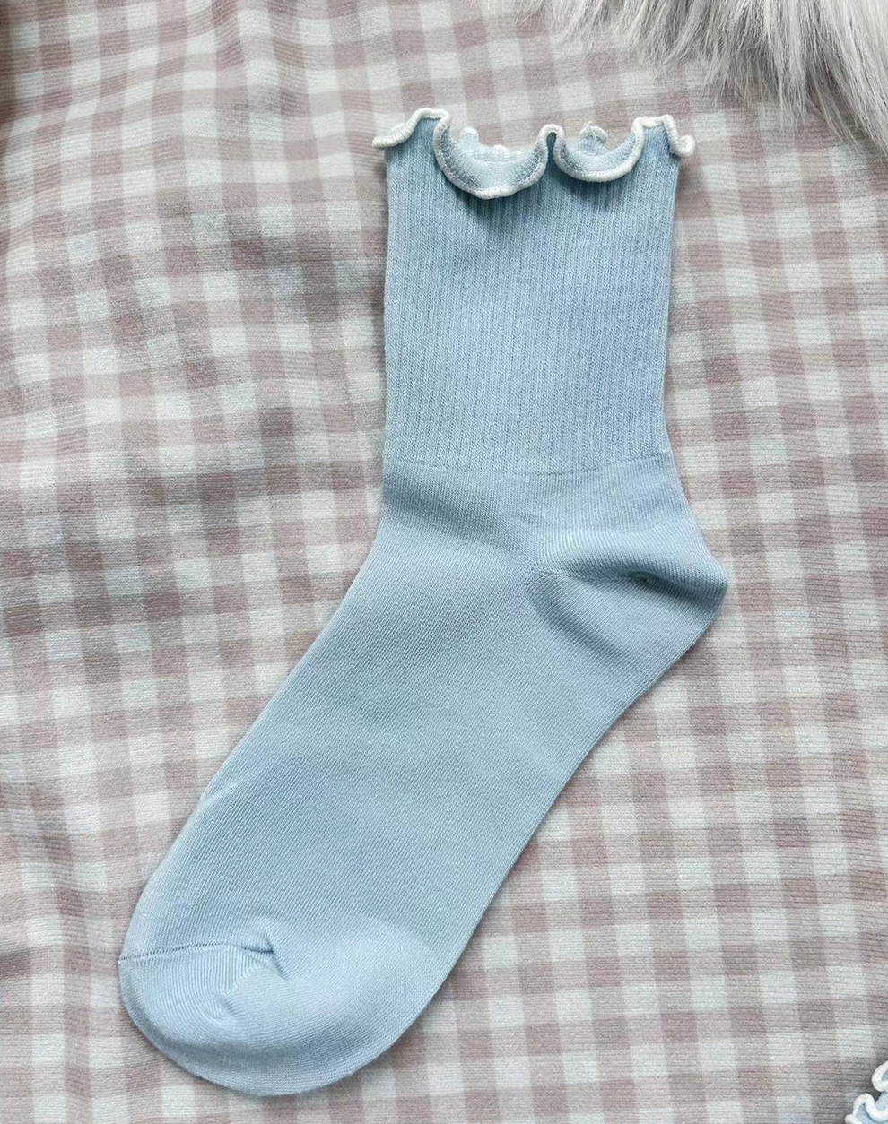 Peachii Embroidered Ruffles Socks Blue EA9320